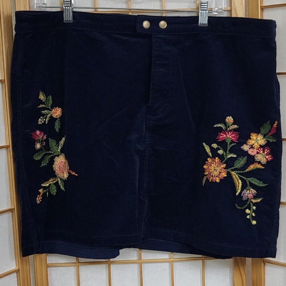 Mossimo blue corduroy mini skirt with floral embroidery EUC size 18
